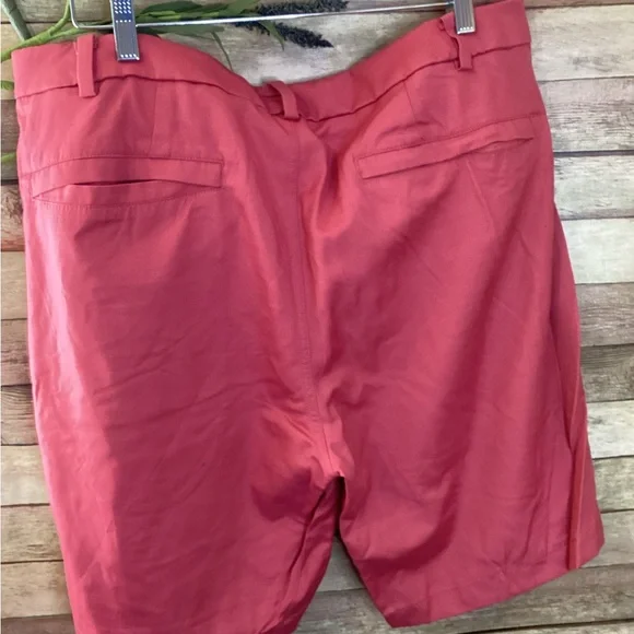 Lululemon Athletica Salmon flat front shorts - Picture 2 of 12